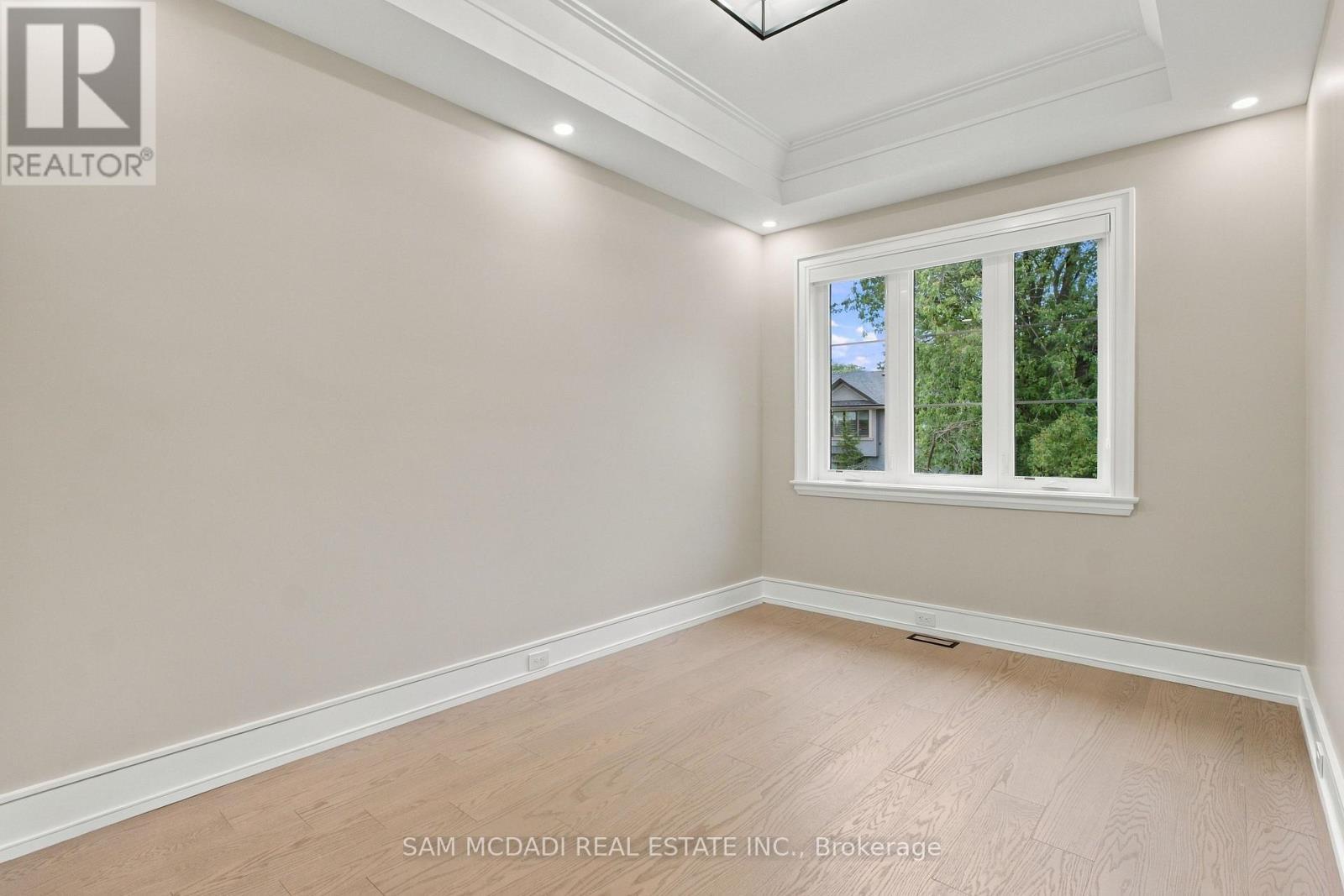 507 Wildwood Drive, Oakville, ON