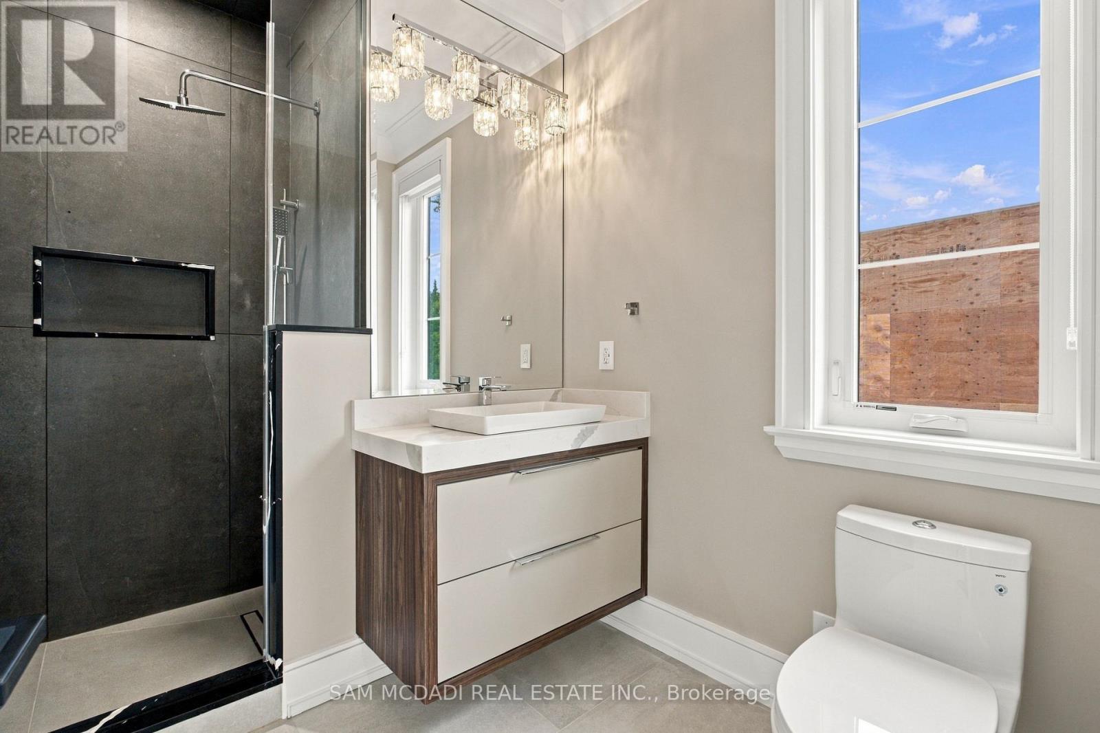 507 Wildwood Drive, Oakville, ON