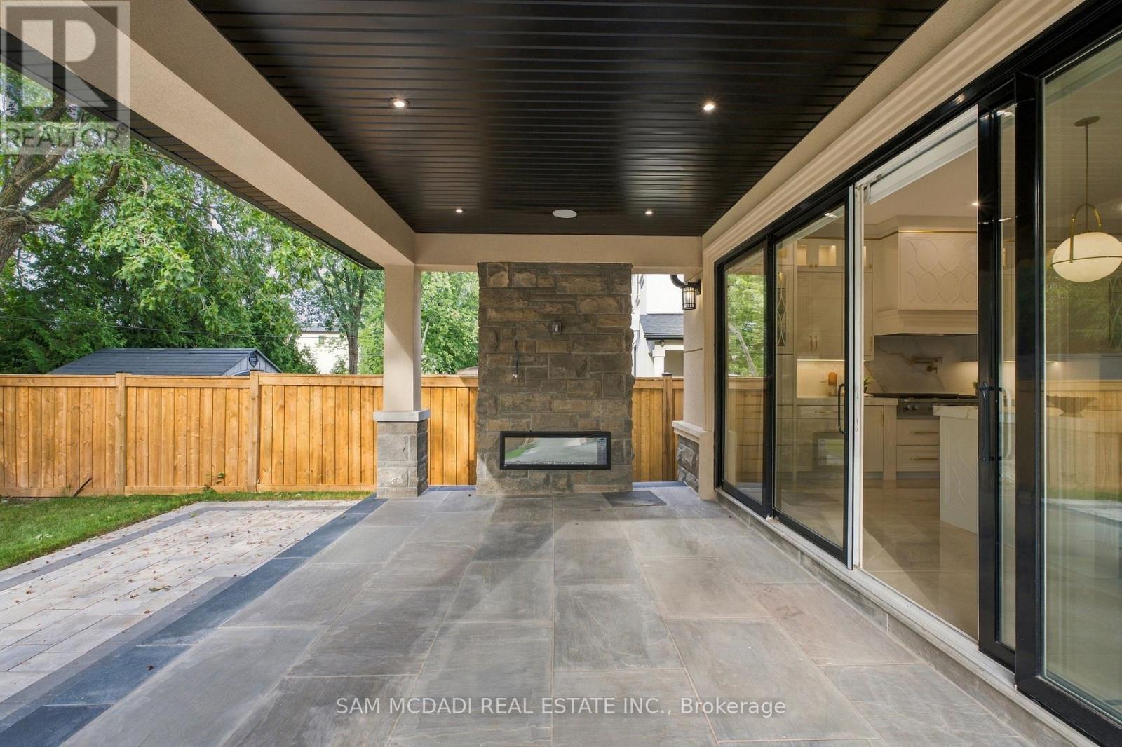 507 Wildwood Drive, Oakville, ON