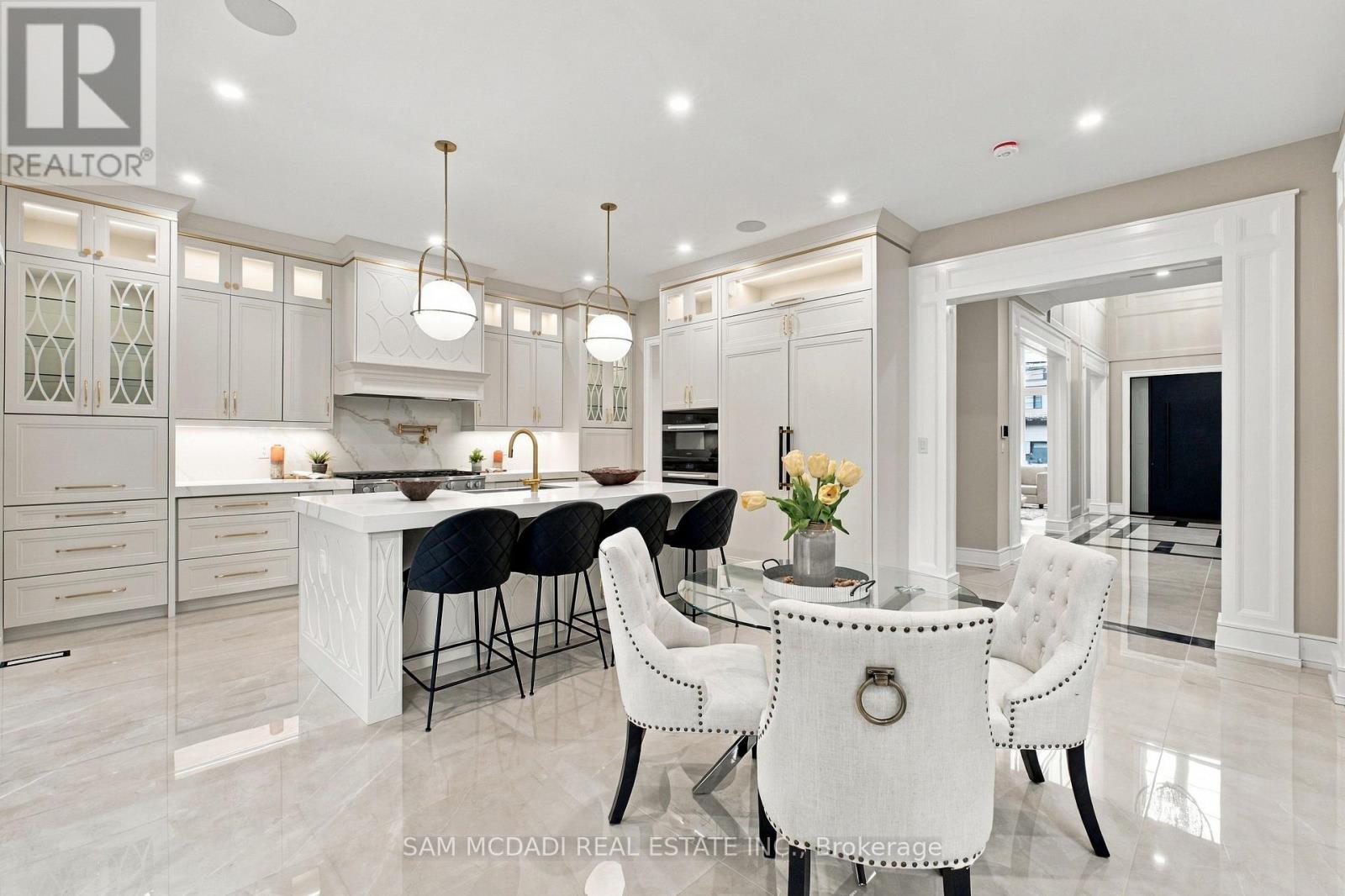 507 Wildwood Drive, Oakville, ON