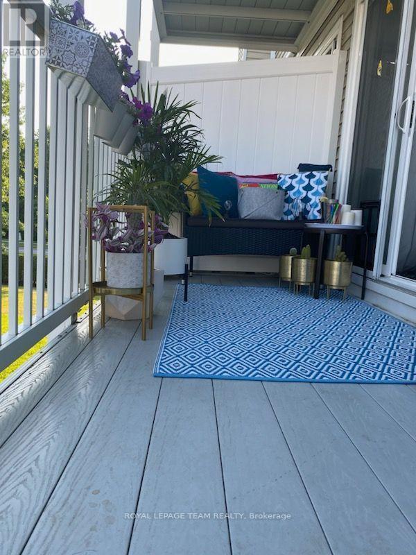 Balcony off living room - 17B - 6010 Red Willow Drive, Ottawa, ON