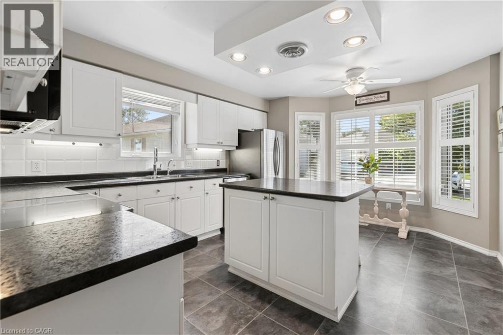 5 Eastview Place, New Hamburg, ON