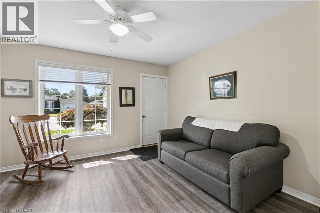 5 Eastview Place, New Hamburg, ON