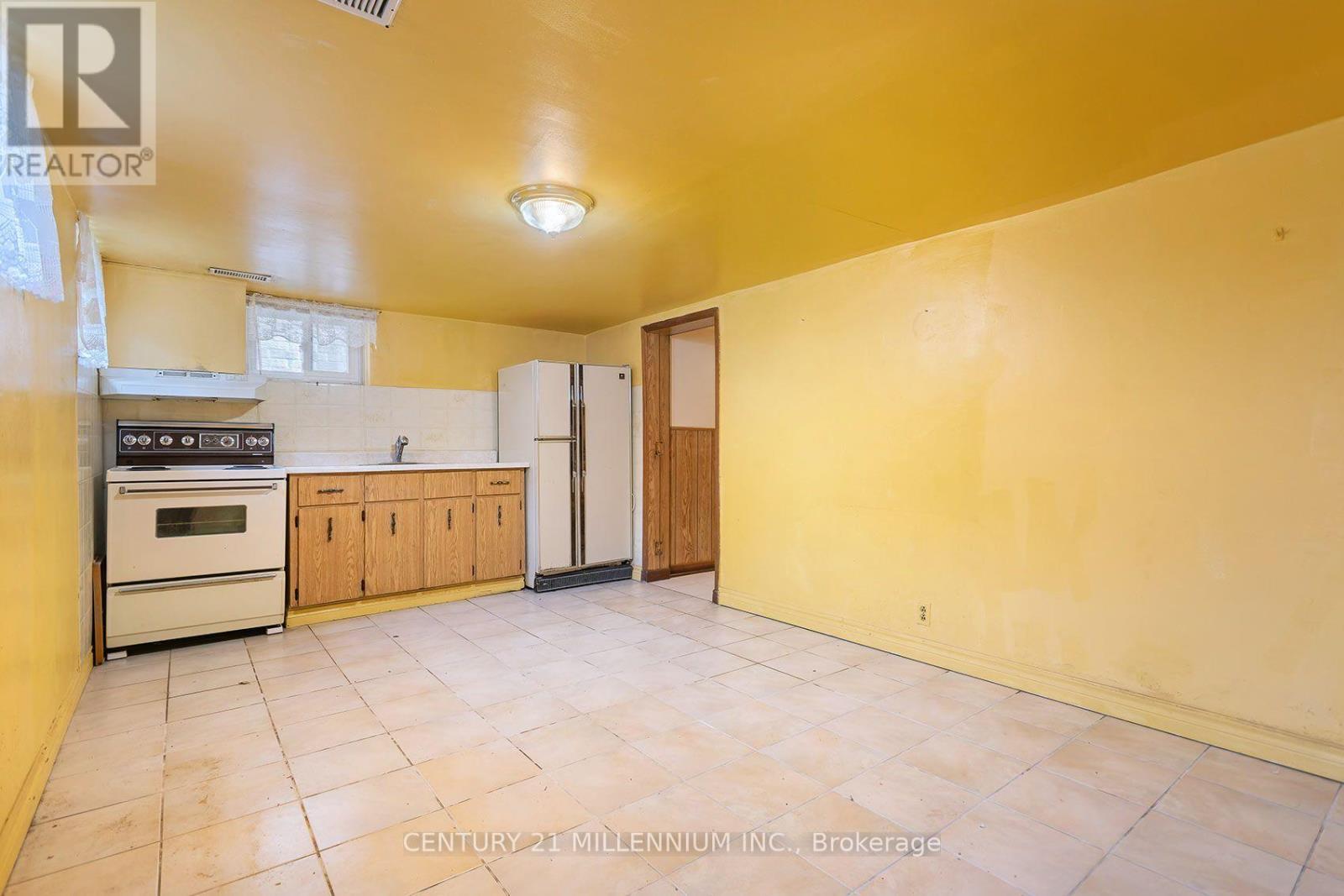 16 Rochdale Avenue, Toronto, ON