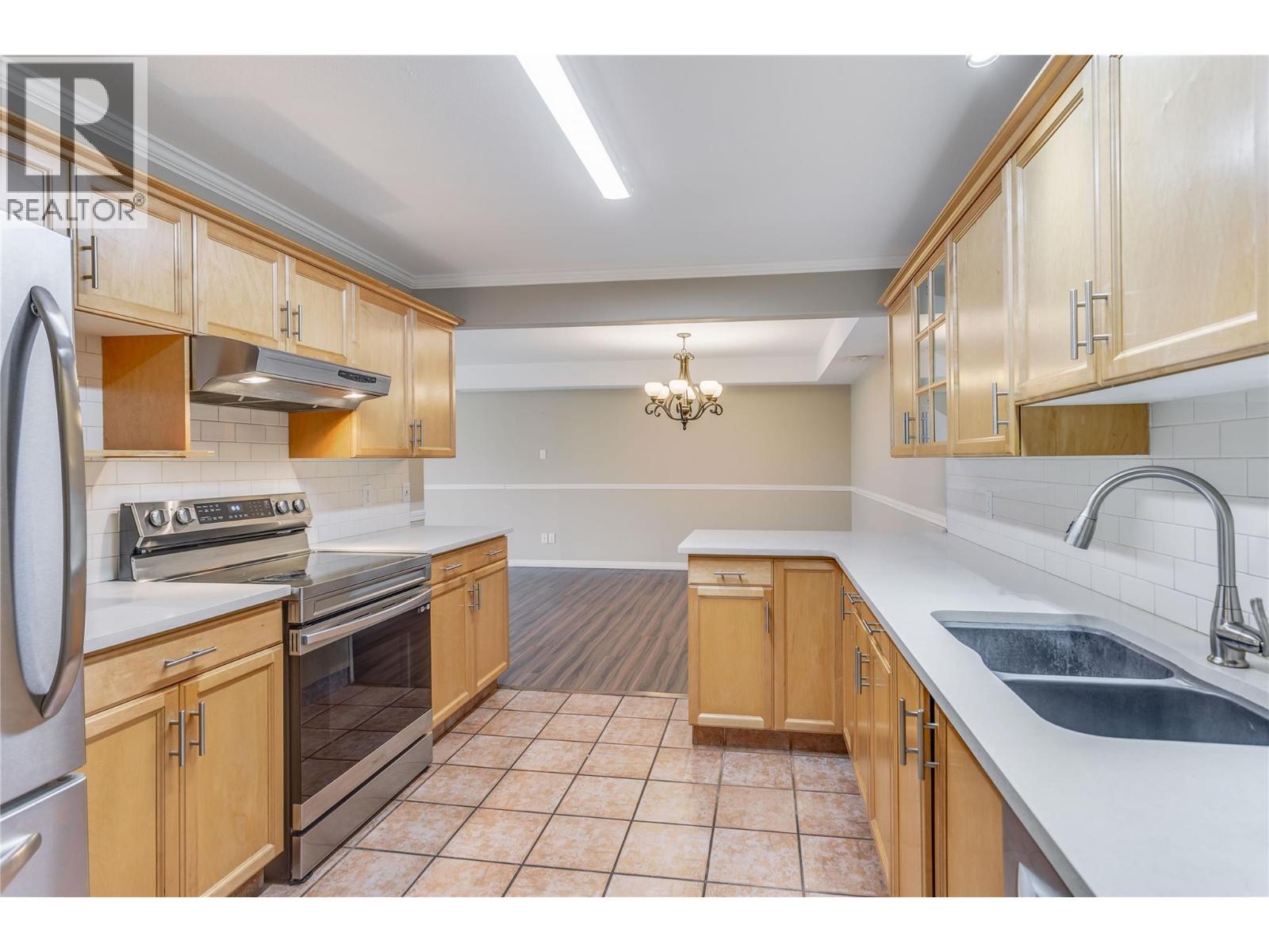 200 Dougall Road N Unit# 207, Kelowna, BC