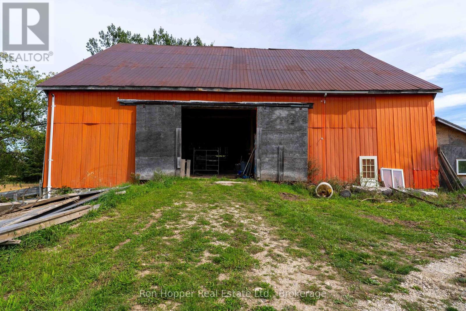 317670 6&10 Highway, Georgian Bluffs, ON