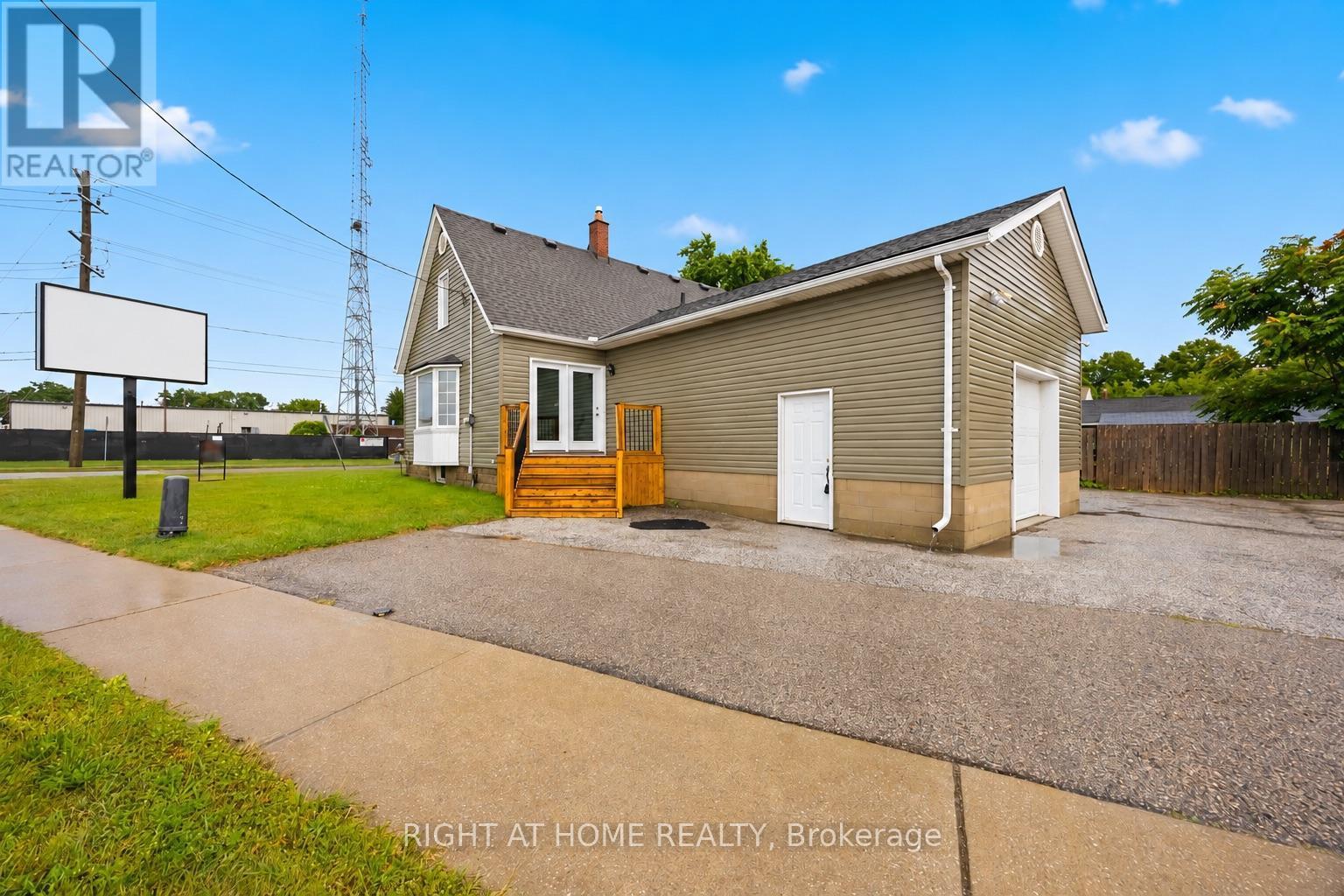 229 Water Street, Sarnia, ON