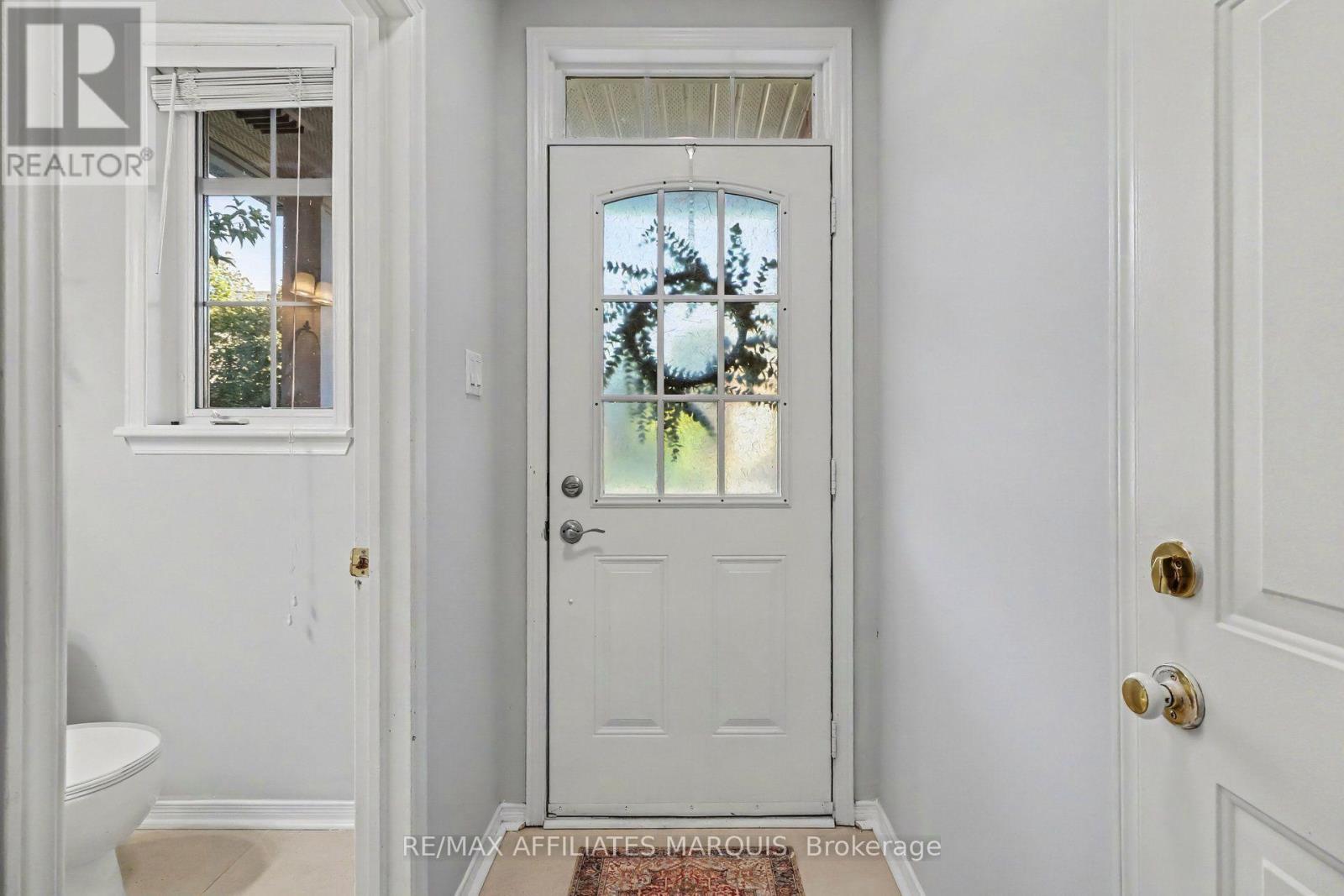160 Deercroft Avenue, Ottawa, ON