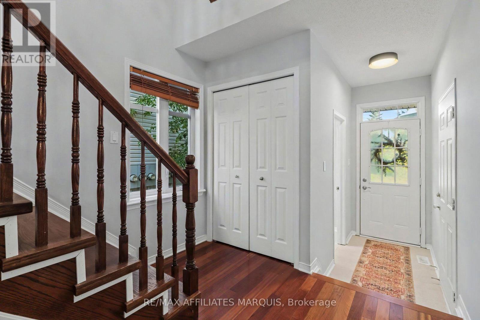 160 Deercroft Avenue, Ottawa, ON