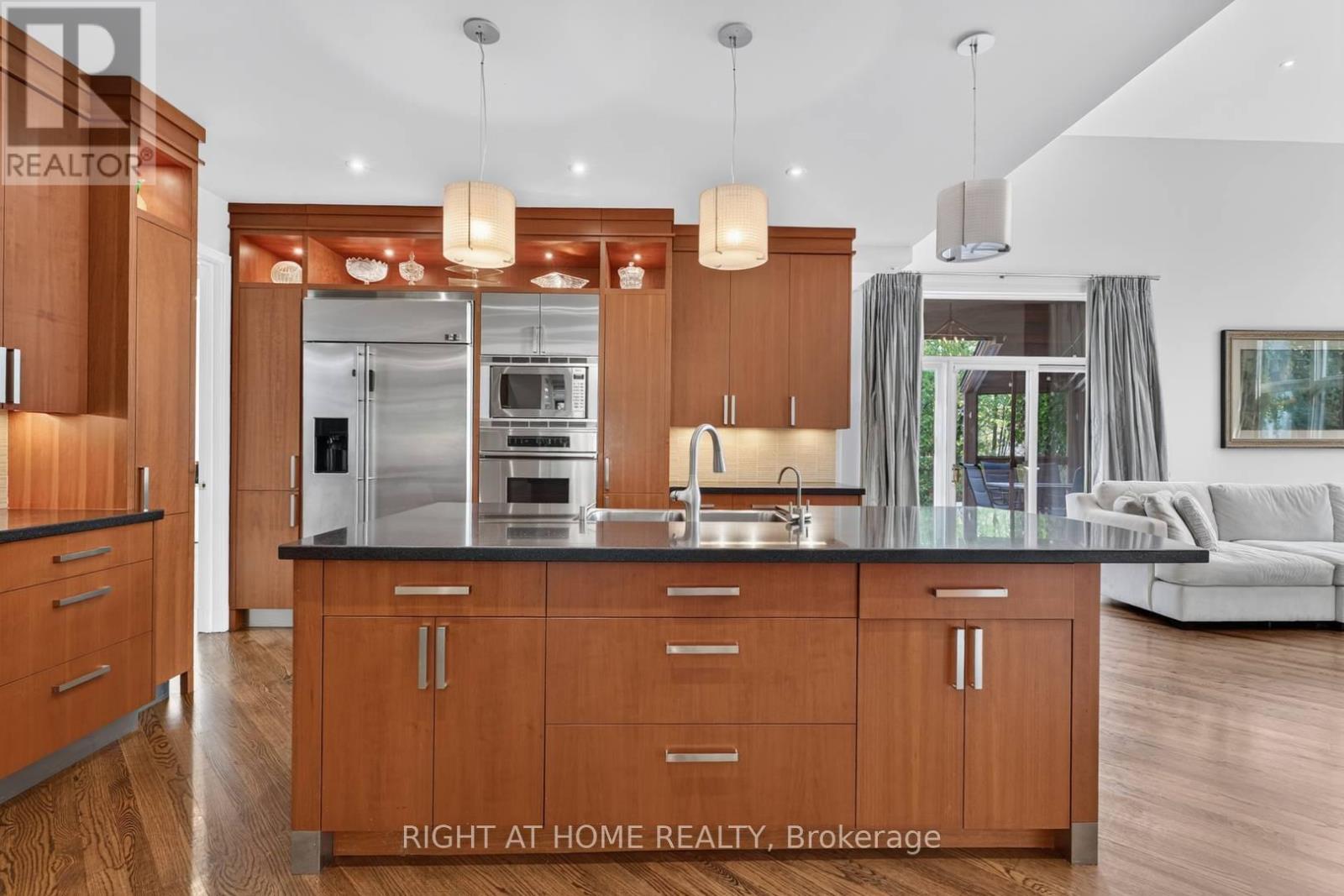 23 Bryson Drive, Richmond Hill, ON