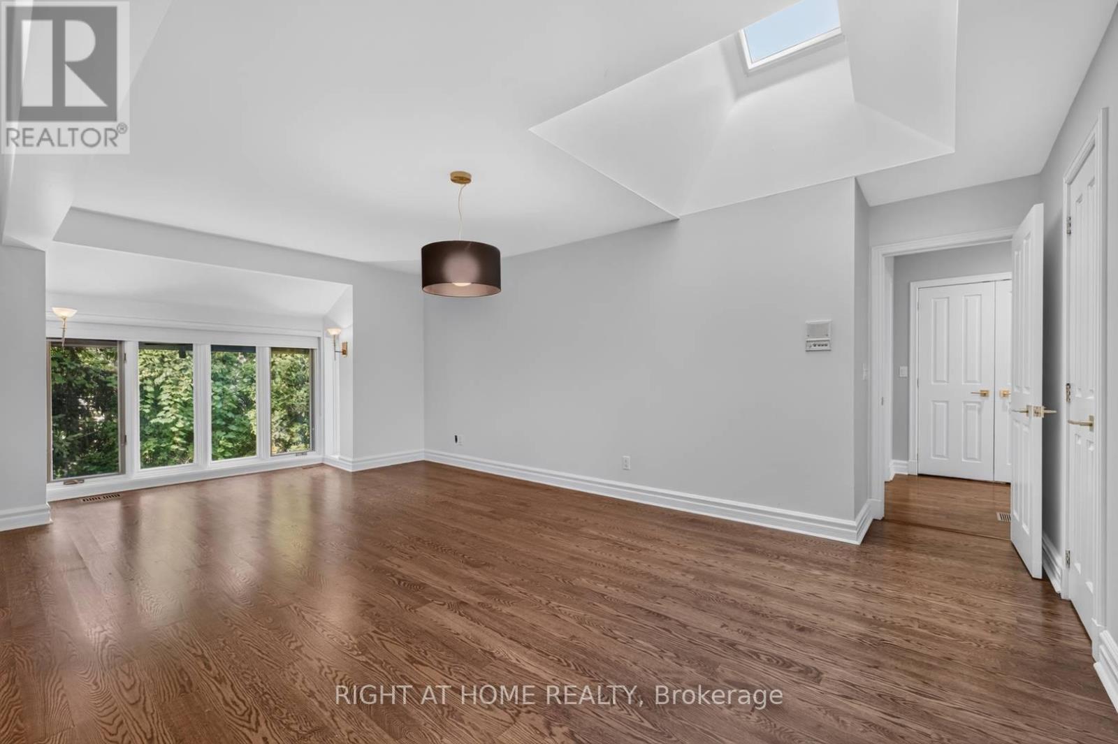 23 Bryson Drive, Richmond Hill, ON