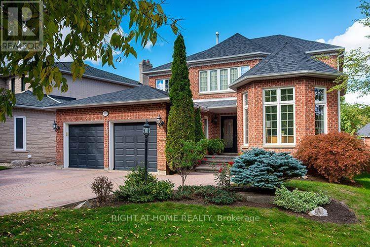 143 Carlyle Crescent, Aurora, ON