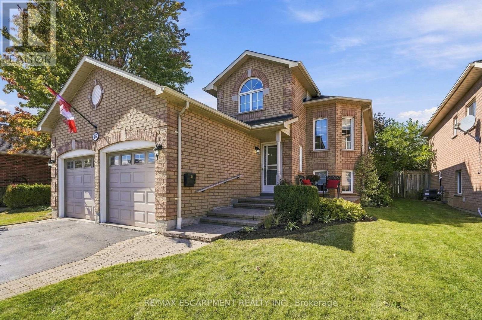15 Dalrymple Drive, Hamilton, ON