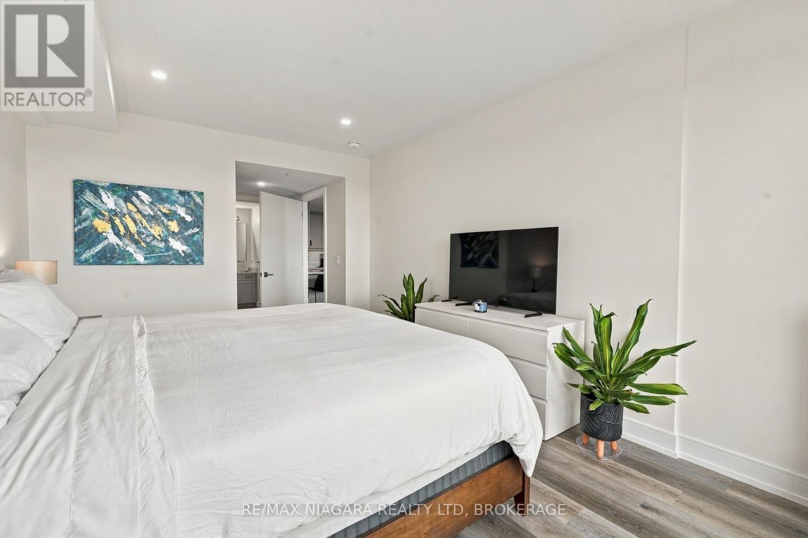 Primary bedroom - 509B - 300B Fourth Avenue, St. Catharines (Ridley), ON