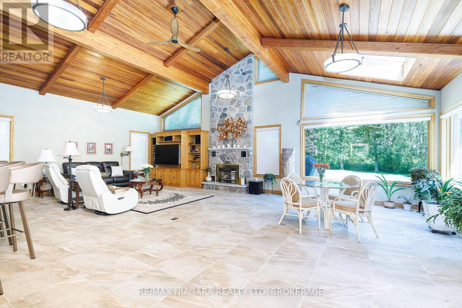 Great Room - Ground Level - 2187 Miller Road, Port Colborne (Bethel), ON