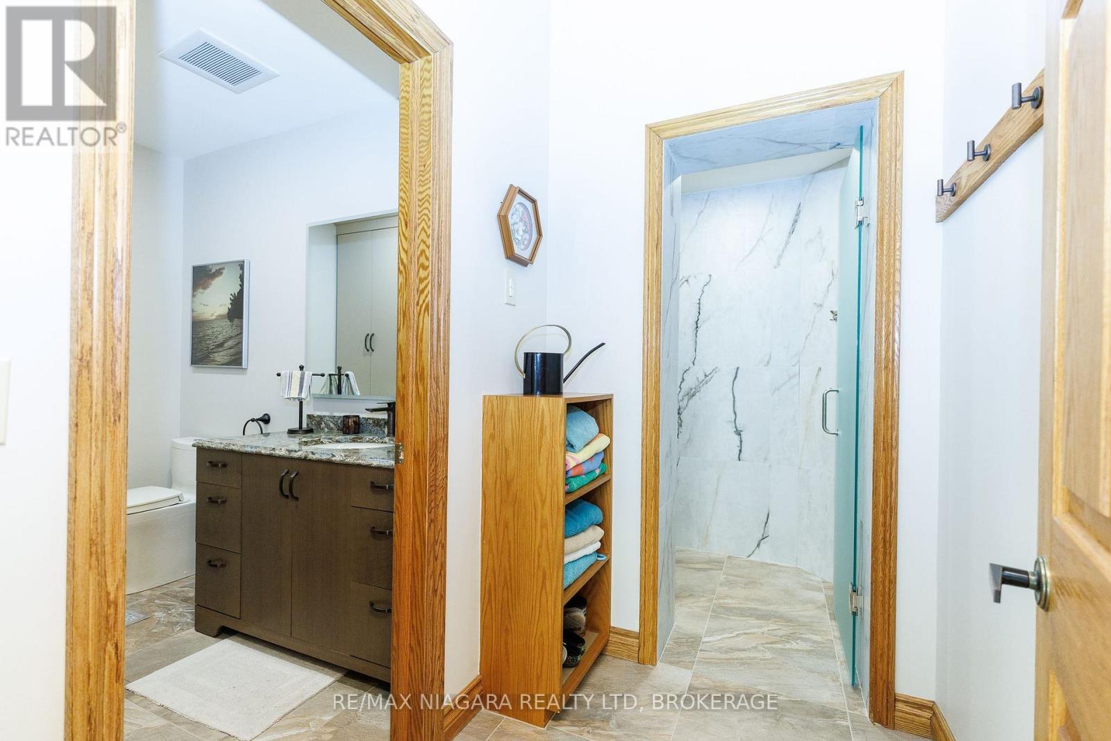 3pc Bathroom (2pc + 1pc shower room) - 2187 Miller Road, Port Colborne (Bethel), ON
