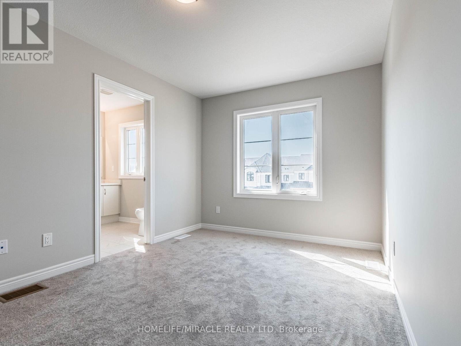 140 Aquasanta Crescent, Hamilton, ON