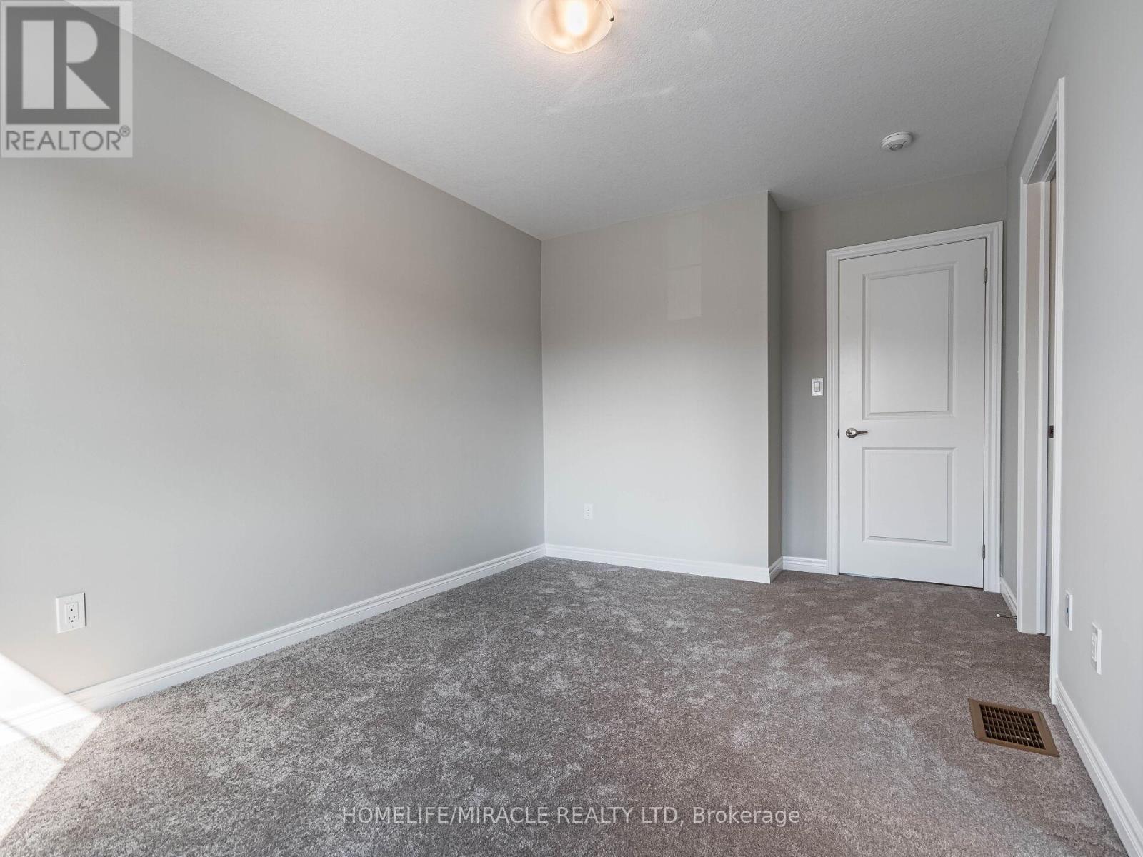 140 Aquasanta Crescent, Hamilton, ON