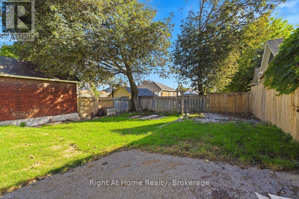 349 Kingsdale Avenue, Oshawa (O'Neill), ON