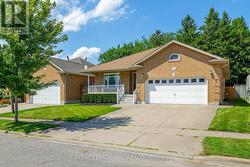 7621 CAMERON COURT Niagara Falls (Mt. Carmel), ON L2H 3G9