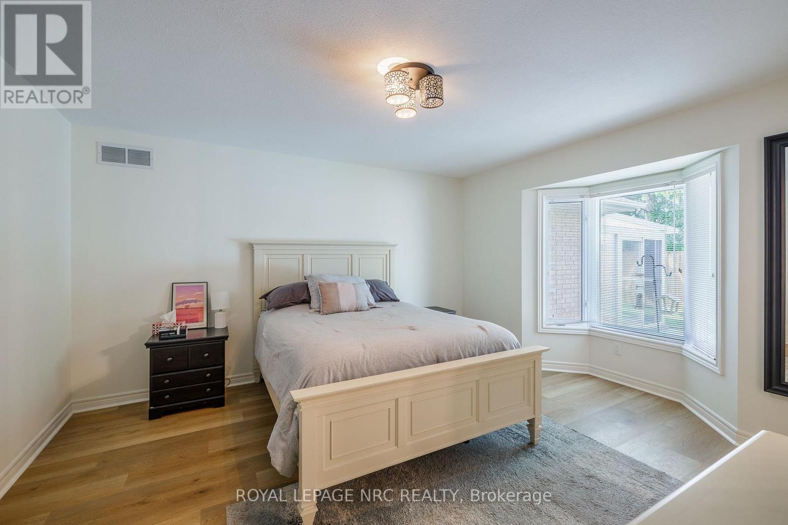 7621 Cameron Court, Niagara Falls (Mt. Carmel), ON
