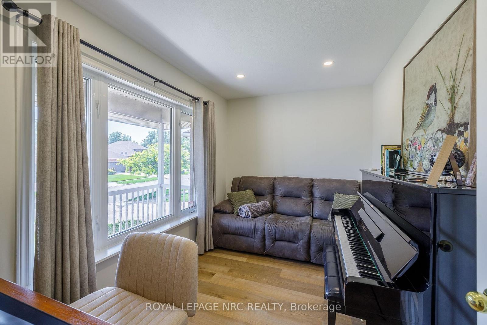 7621 Cameron Court, Niagara Falls (Mt. Carmel), ON