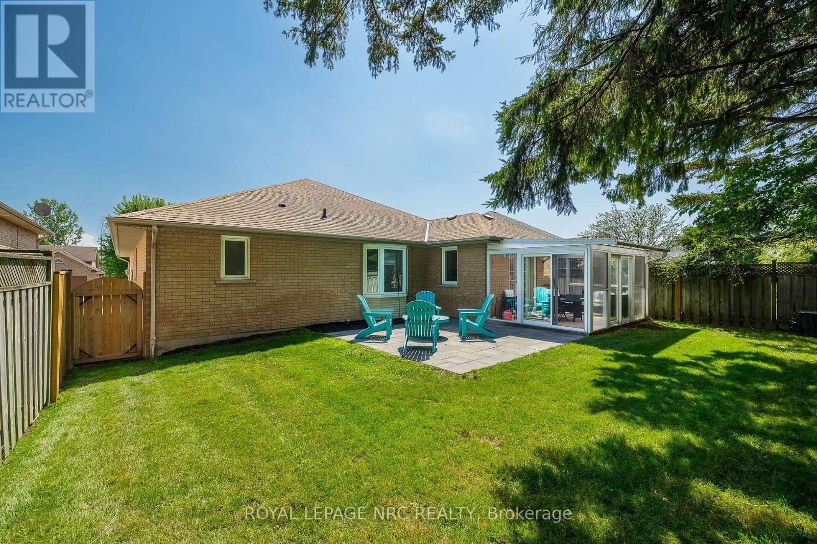 7621 Cameron Court, Niagara Falls (Mt. Carmel), ON