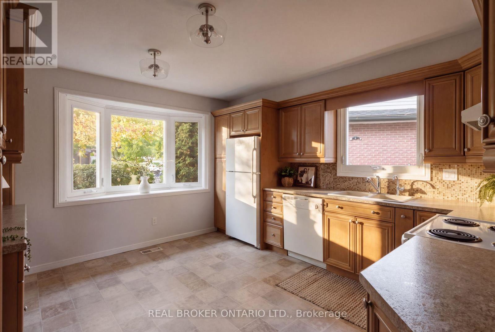 22 Ripley Crescent, Waterloo, ON