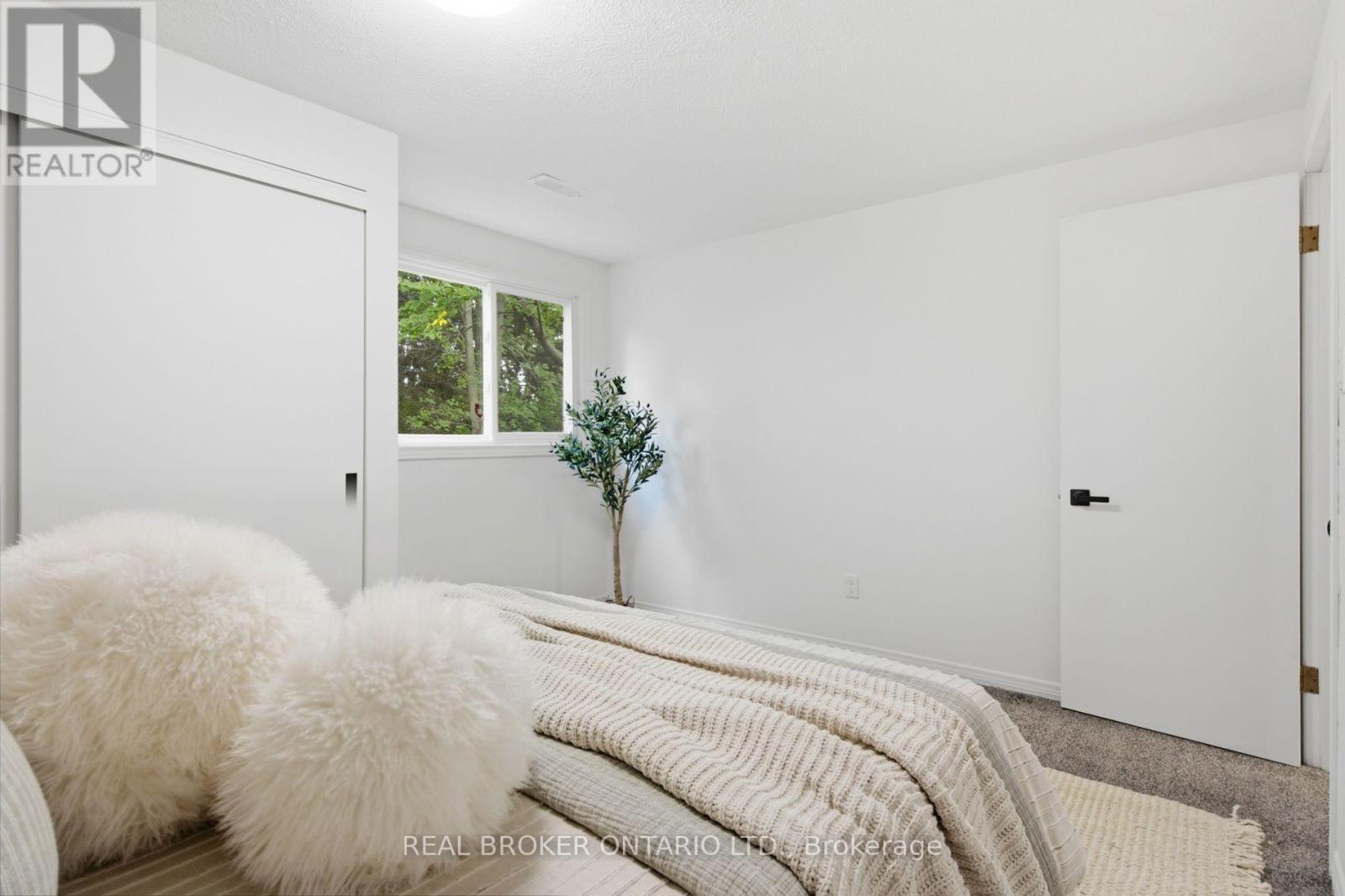 22 Ripley Crescent, Waterloo, ON