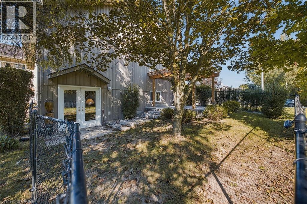 59 Regency Drive, Clifford, ON
