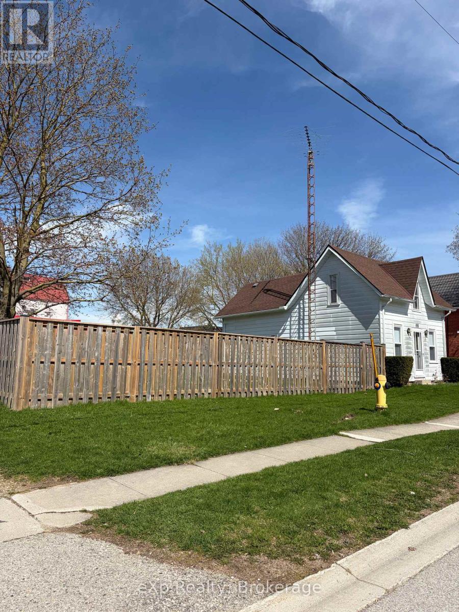 West St: Fence, hydrant, sidewalk - 8 West Street, Perth East (Milverton), ON