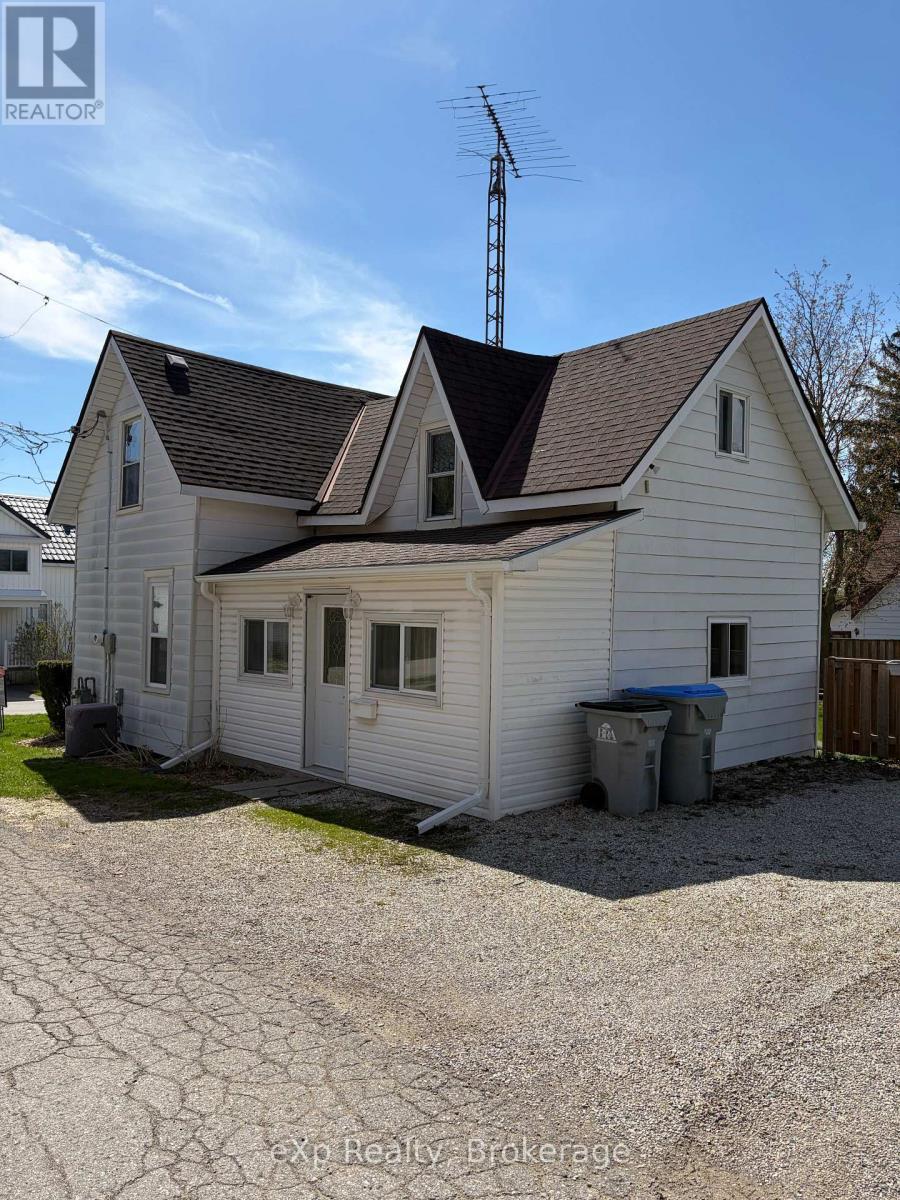 Side Entrance from the laneway off West St - 8 West Street, Perth East (Milverton), ON