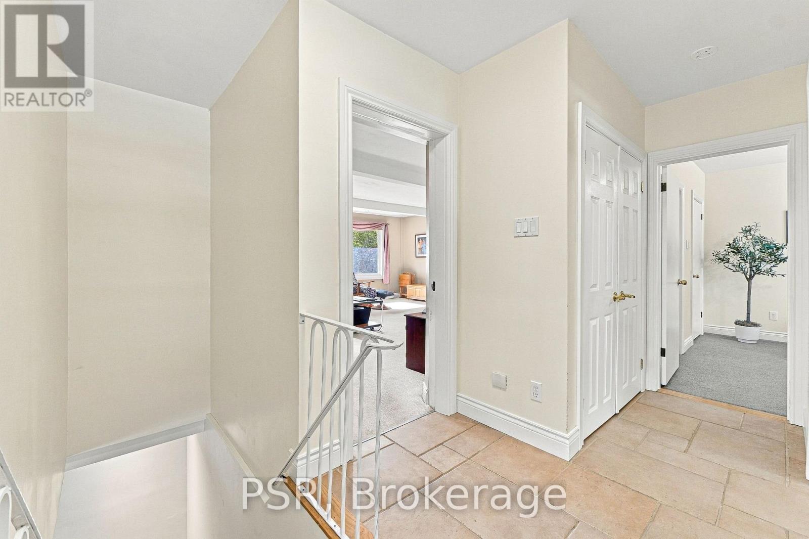 15 Valleyview Road, Halton Hills, ON