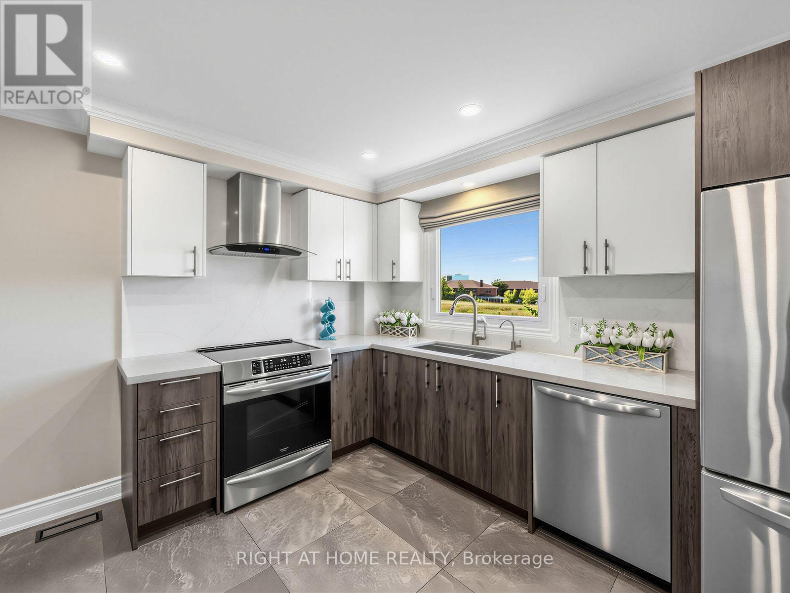 67 Bigham Crescent, Toronto, ON