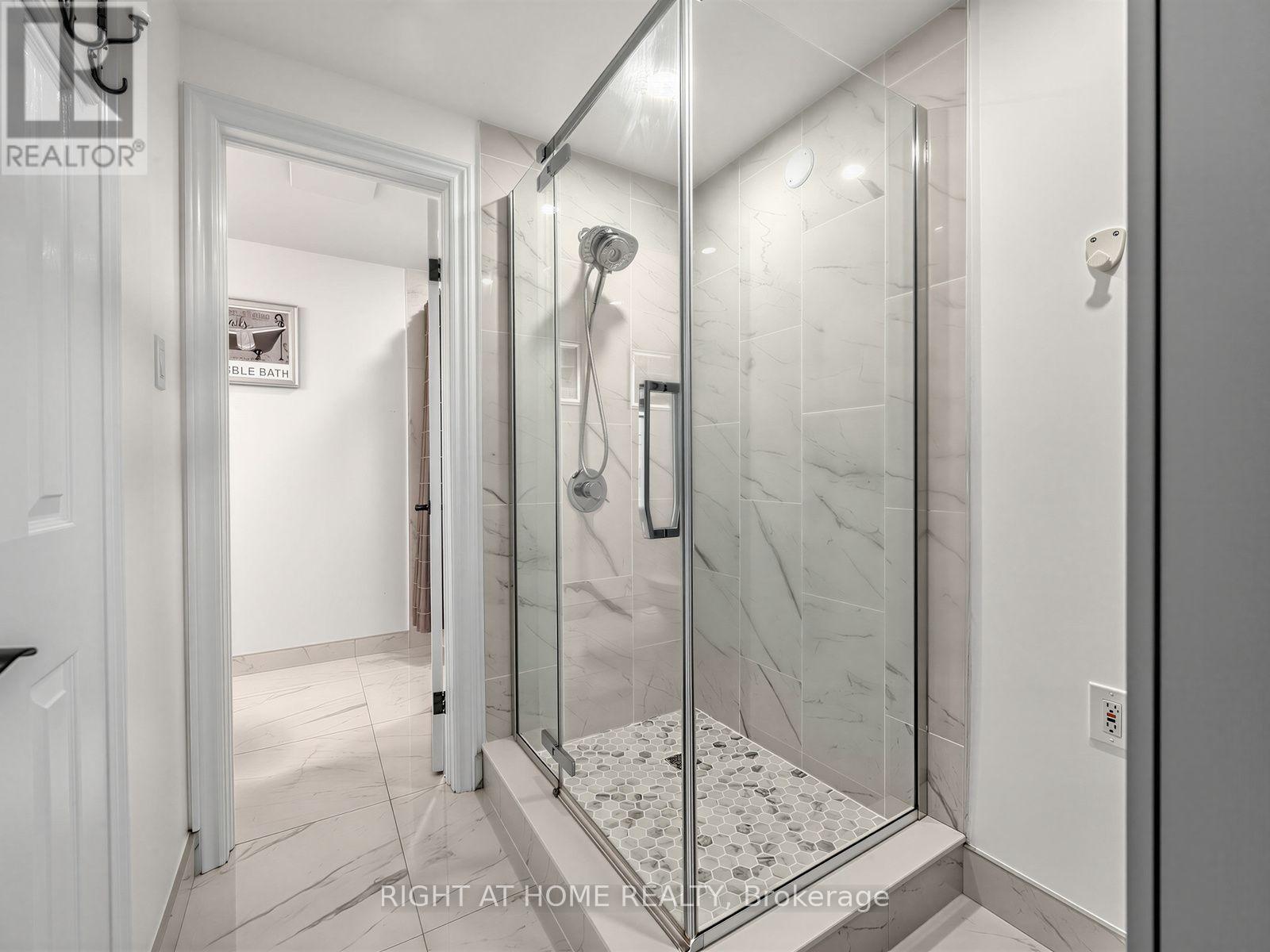 67 Bigham Crescent, Toronto, ON