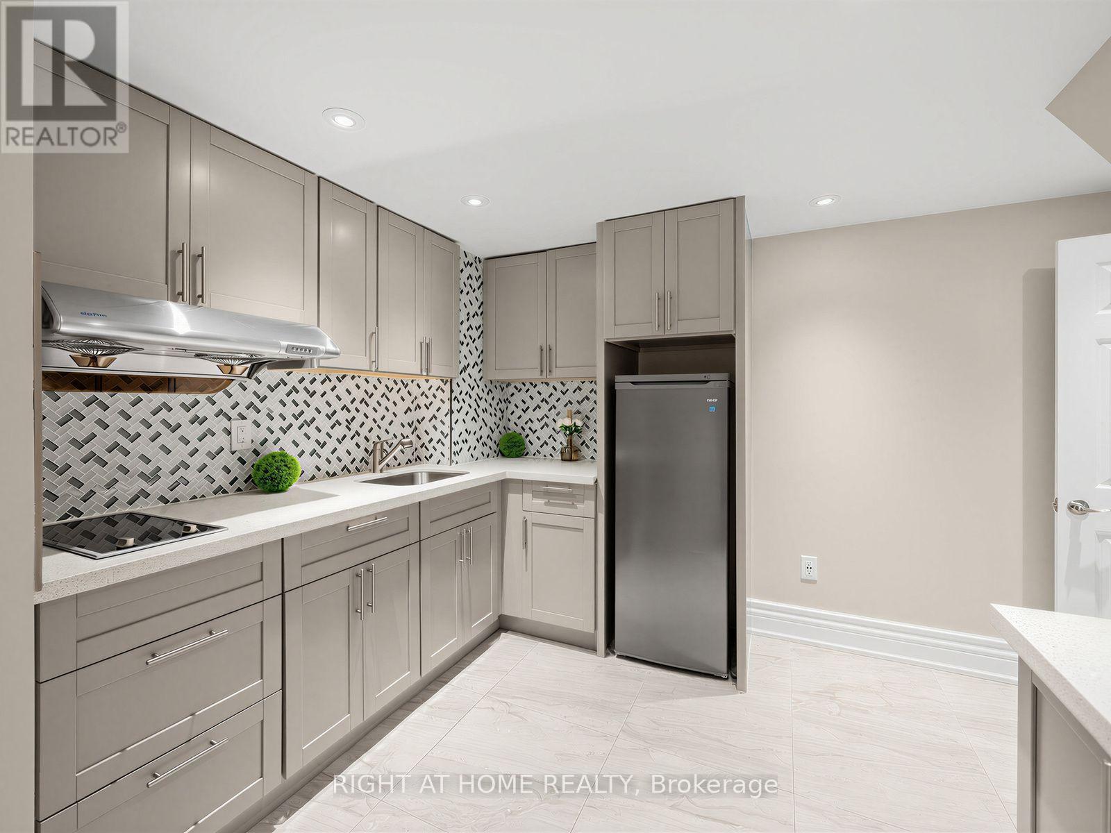 67 Bigham Crescent, Toronto, ON