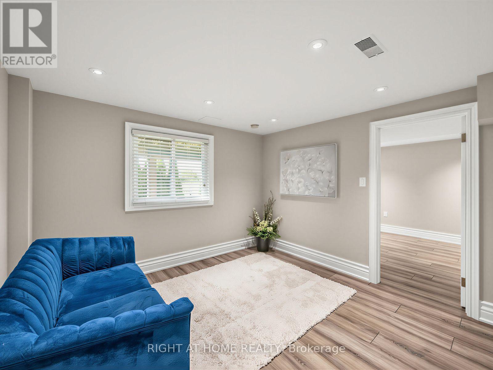 67 Bigham Crescent, Toronto, ON