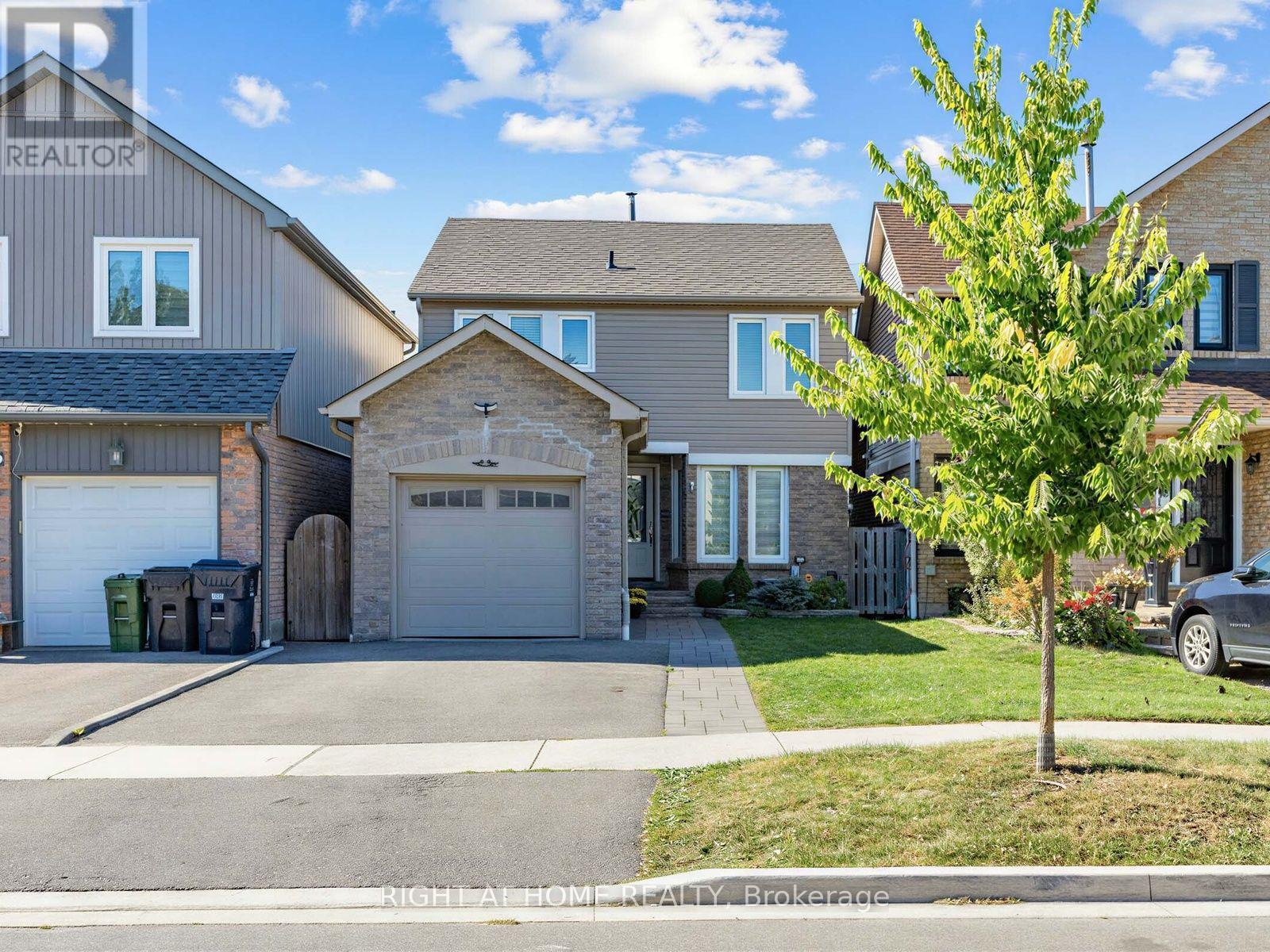 67 Bigham Crescent, Toronto, ON