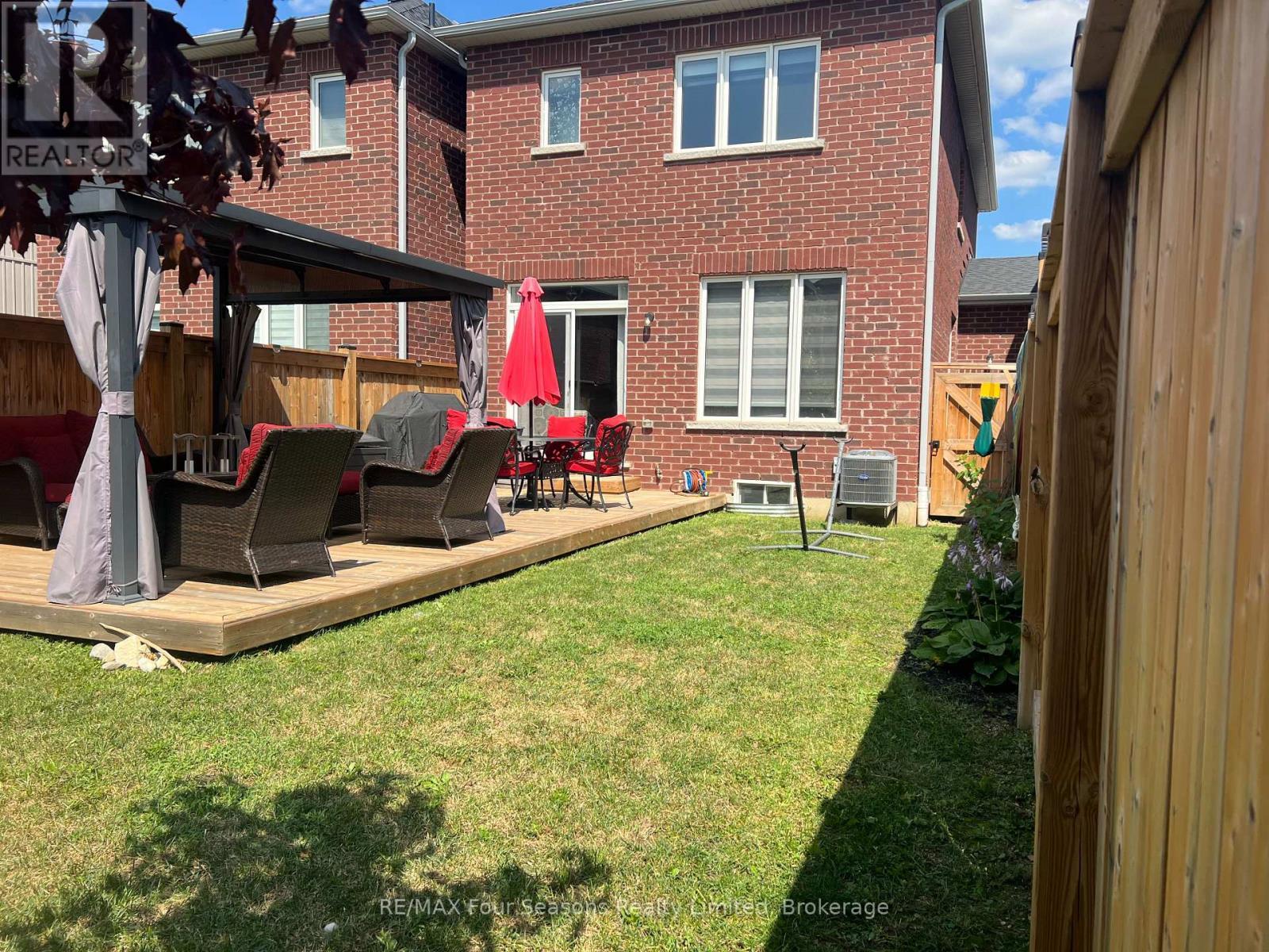 24 Barfoot Street, Collingwood, ON