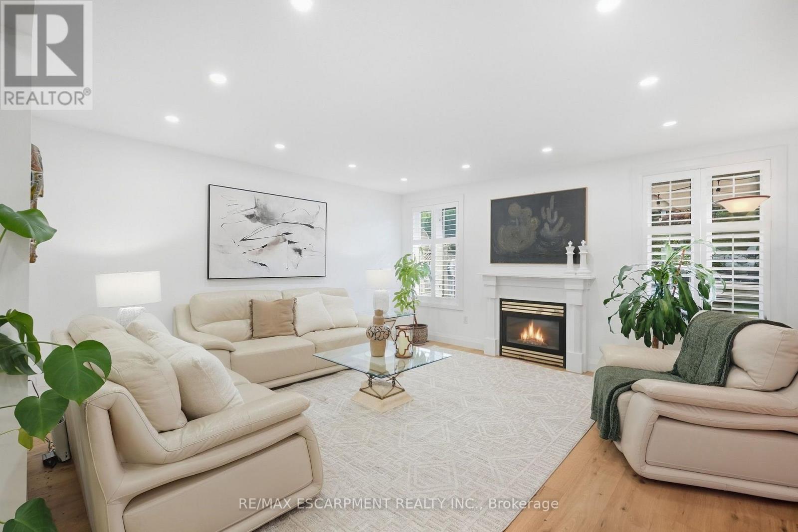 303 Webster Road, Hamilton, ON