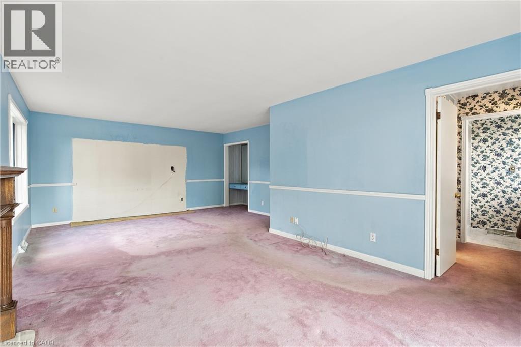 26 Leslie Drive, Hamilton, ON
