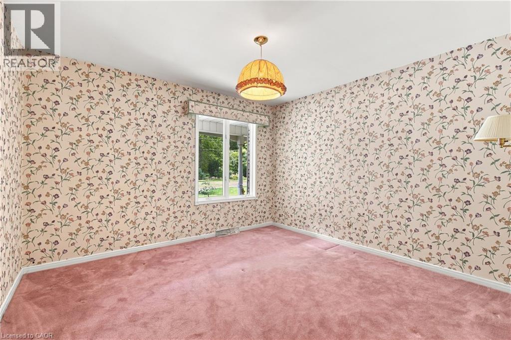 26 Leslie Drive, Hamilton, ON