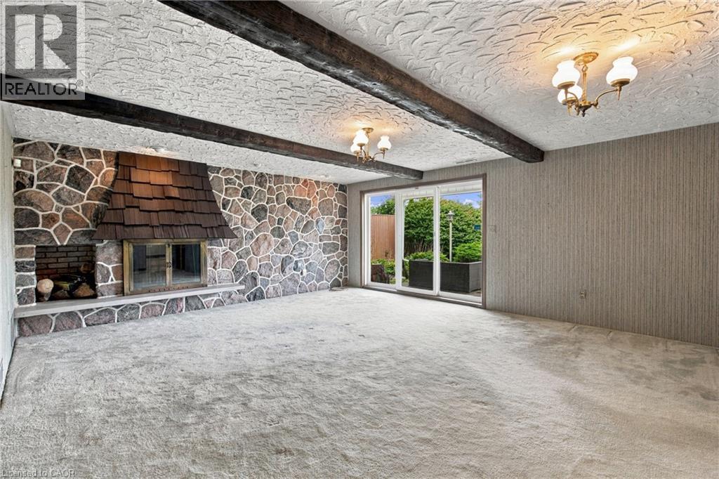 26 Leslie Drive, Hamilton, ON