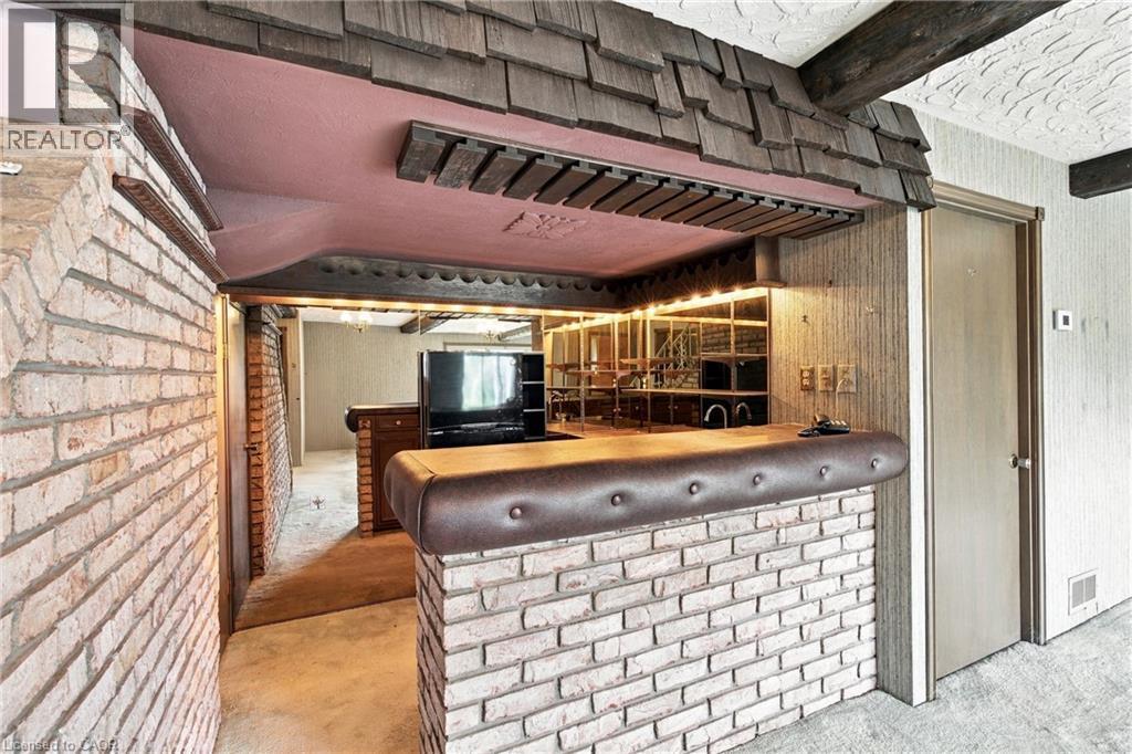 26 Leslie Drive, Hamilton, ON
