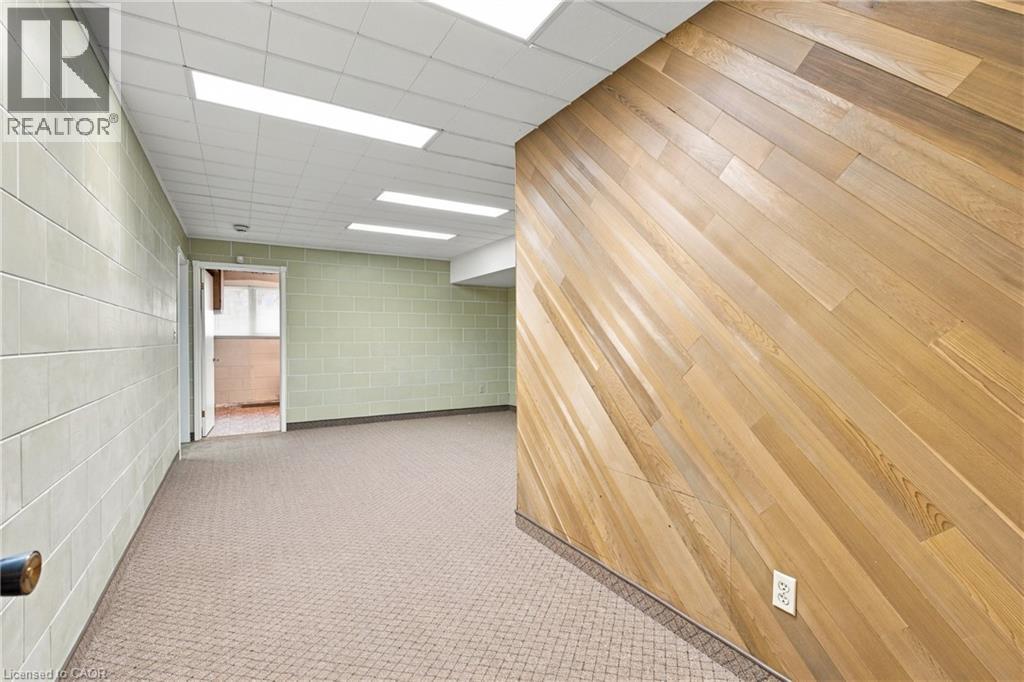 26 Leslie Drive, Hamilton, ON