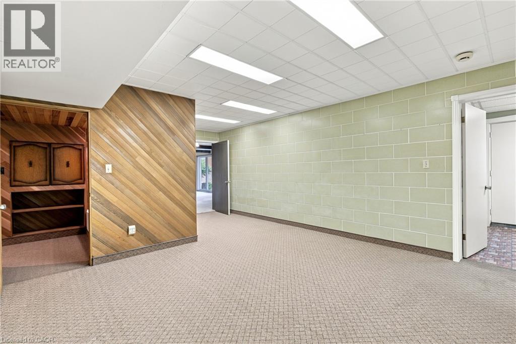 26 Leslie Drive, Hamilton, ON