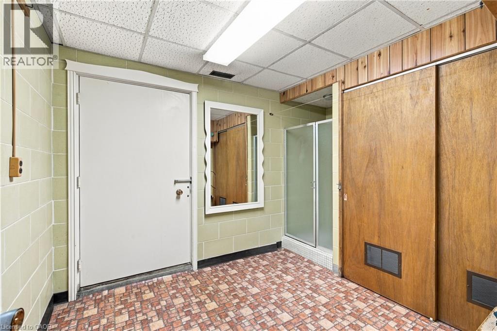 26 Leslie Drive, Hamilton, ON
