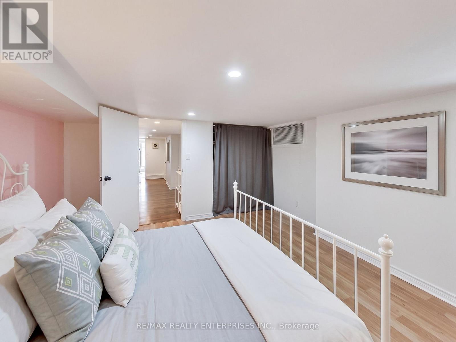 39 Pendrith Street, Toronto, ON