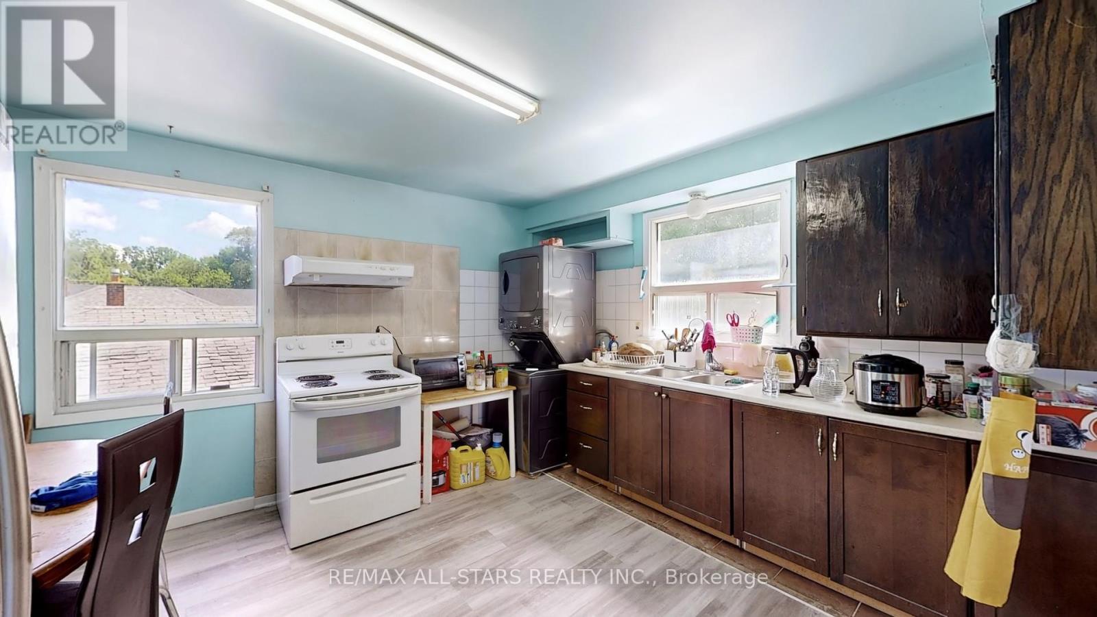 88 Elliott Street, Brampton, ON