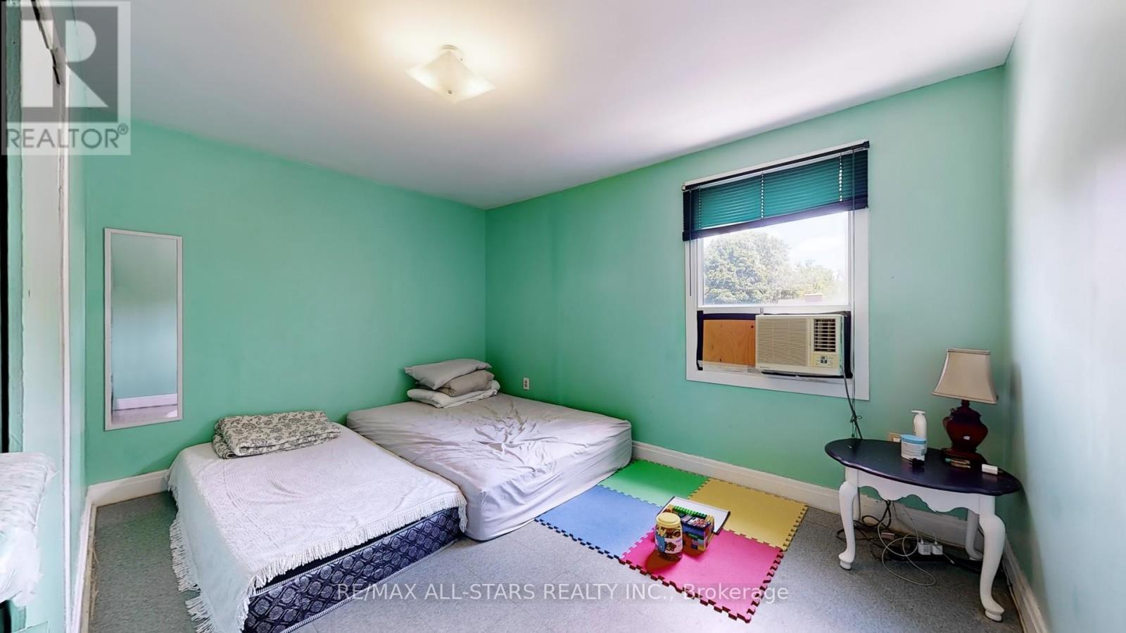 88 Elliott Street, Brampton, ON